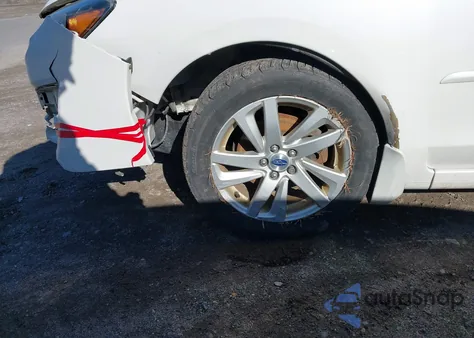 2016 Subaru Impreza Premium из США, поврежденный, VIN JF1GPAB61G8275010